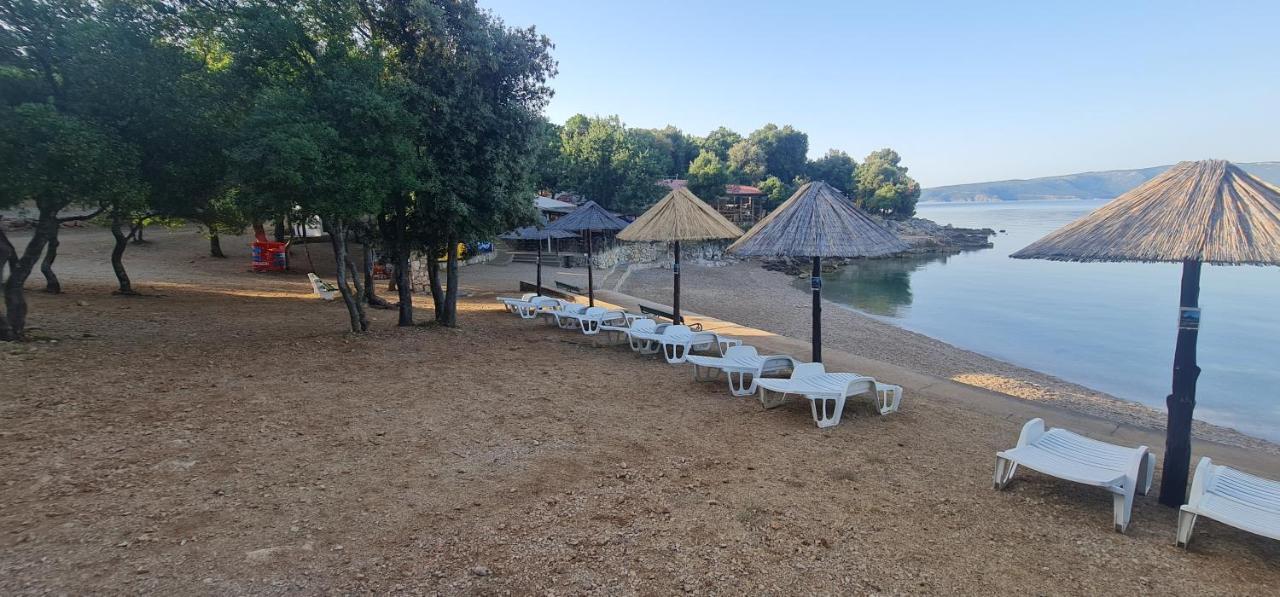 Apartments Villa "Aurea" With Pool Крк Экстерьер фото